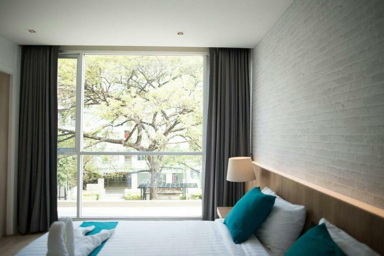 B - Sha Certified Hotel