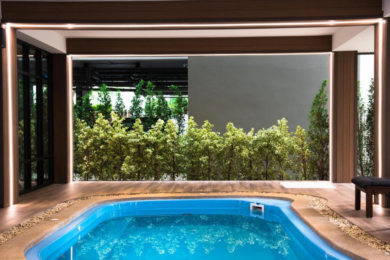 B - Sha Certified Hotel